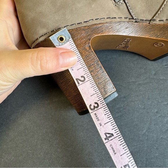 Dansko Delphina Peep-Toe Ankle Bootie Tan Leather Womens 38 Heeled Boots - Picture 11 of 12